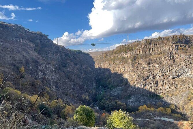 1 Day Tour in Dashbashi Canyon - The guide factor: history that actually helps you look