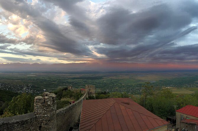 1-Day Trip to David Gareja Monastery with Rainbow Hills & Sighnaghi from Tbilisi - Sighnaghi (Sighnaghi Wall): narrow streets, walls, amber wine, and the Marriage Palace