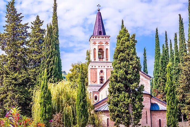 Day tour to Kakheti wine region Georgia - Pirosmanashvili Museum in Signagi: a gentle cultural break