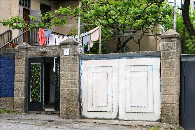 Enjoy a Traditional Georgian Cooking Class and Meal with a Local in Tbilisi - Entering Teo and Tina’s Tbilisi home: why it feels real