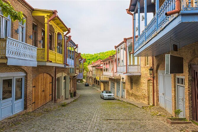 Full Day Tour in Sighnaghi Bodbe Tsinandali from Tbilisi - Signagi (Sighnaghi): renovated streets, town walls, and big valley views