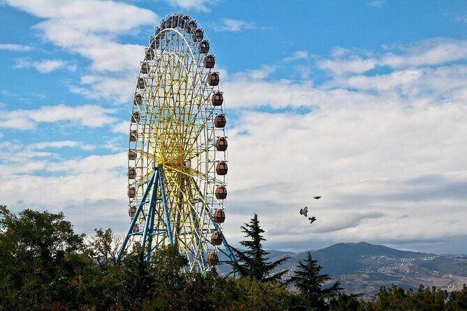 Georgia Tour Package 5 Days - Day 2 from Mtskheta to Kazbegi: monasteries, dams, monuments, and Gergeti