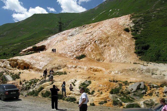 Kazbegi, Ananuri , Gudauri and Zhinvali (Group Tour) - Price and logistics: is $15.30 really good value?