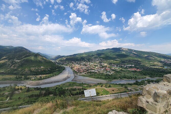 Mtskheta: Exploring Heritage and Cuisine through Cooking Classes - Stop 2: Svetitskhoveli Cathedral and the old-town feel