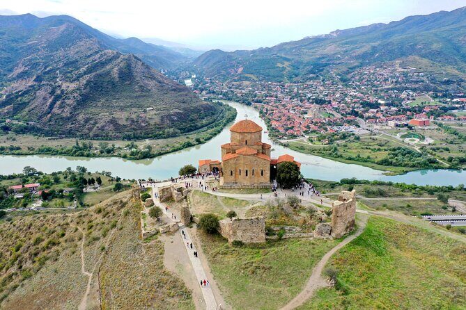 Mtskheta, Gori and Uplistsikhe Day Tour from Tbilisi - From Tbilisi at 9:00: How This Day Trip Actually Fits Together