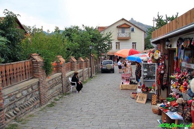 Mtskheta, Jvari, gori, uflistsikhe, history and panorama (Private tours) - Guides Like Nino and Georgiy Beruashvili: Why Their Style Matters