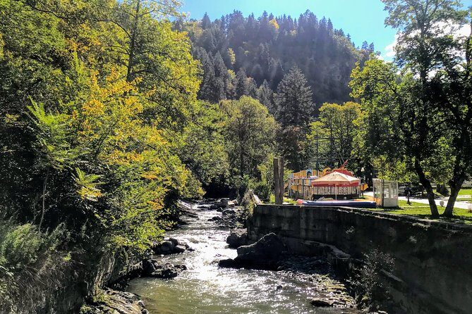 Mtskheta Uplistsikhe Borjomi in one day tour - Borjomi Central Park: filling bottles at the mineral-water source