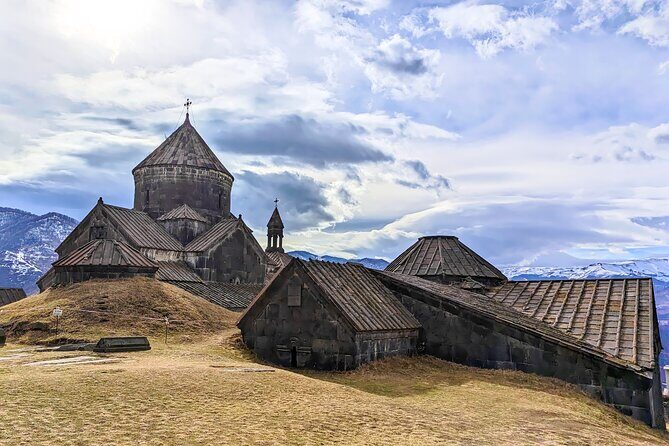 Northern Armenia Highlights Tour from Tbilisi - Crossing the Sadakhlo border: the one part you can’t wing
