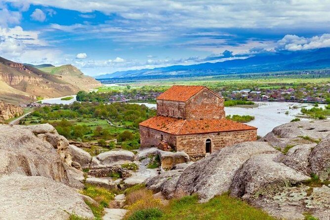 One-day tour in ancient Mtskheta, Gori and Uplistsikhe - Uplistsikhe cave town: fortress of the lord and an ancient urban layer