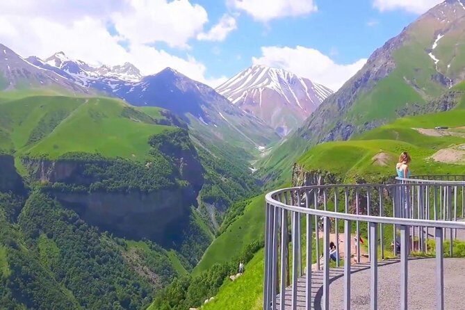 One day trip to highest mountains Kazbegi from Tbilisi - Key things that make this Kazbegi day trip work