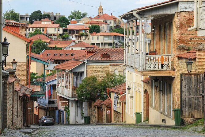 Private 3-Day Tours & Transfers from Tbilisi to Top Georgia Spots - Meidan Bazaar: Souvenirs, Antiques, and Georgian Wine in One Place