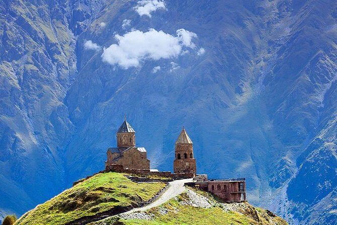 Private 4-Day Tours & Transfers from Tbilisi to Top Georgia Spots - Kazbegi north side: Jinvali, Ananuri, and Gergeti Trinity (weather permitting)
