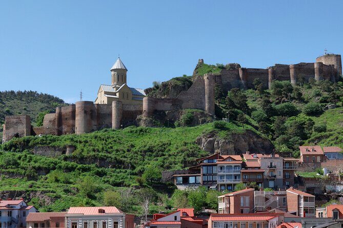 Private Adorable City Tour of Tbilisi - Stop 1: Metekhi and the Kura River Church That Started Early