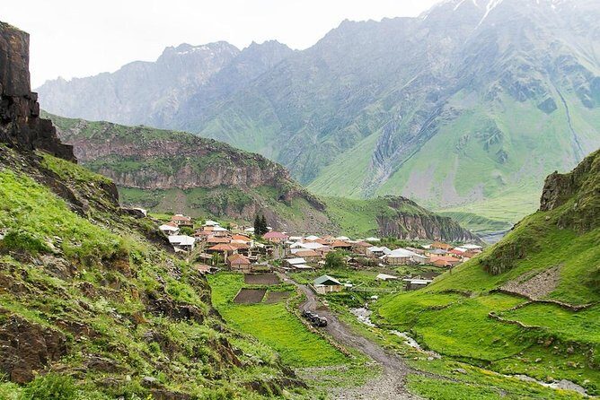 Private day tour in Kazbegi (Stepantsminda) - Gudauri: Mountain Resort Air and Time for Fun