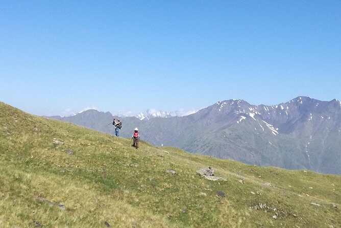 Trekking Tour from Tusheti to Khevsureti via Atsunta Pass - Day 6: Khevsureti Descent, Mutso Fortress, and Shatili Towers
