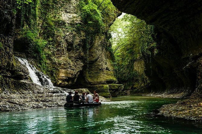 Virtual tour to Georgia - Katskhi pillar: a dramatic shift that grabs attention